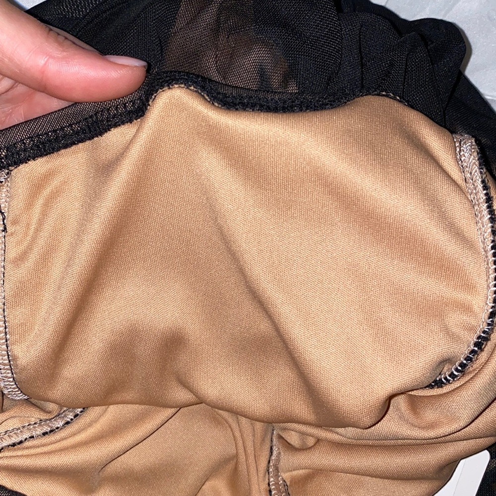 Mesh Ruched Leggings - Picture 5 of 5